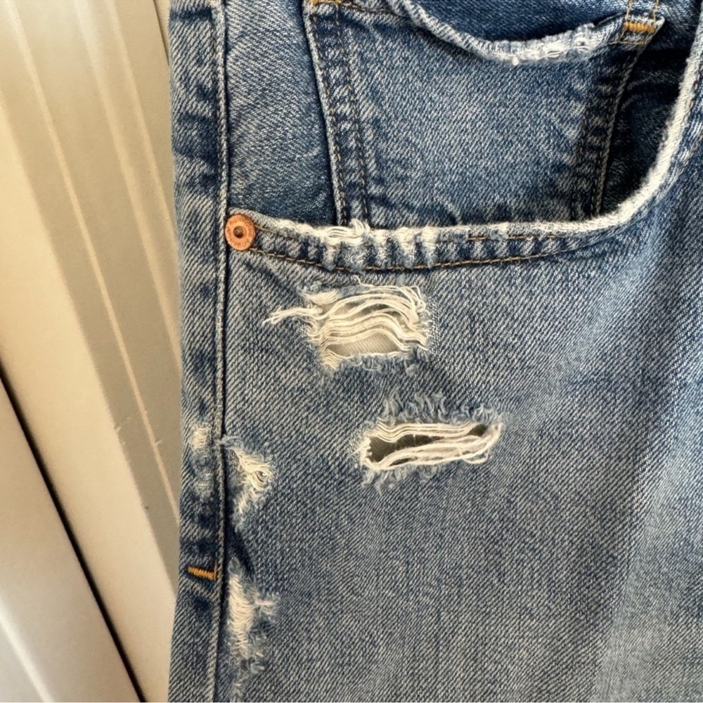 CITIZENS OF HUMANITY
EMERY CROP RELAXED STRAIGHT JEANS - OLD
BLUE - Picture 8 of 14